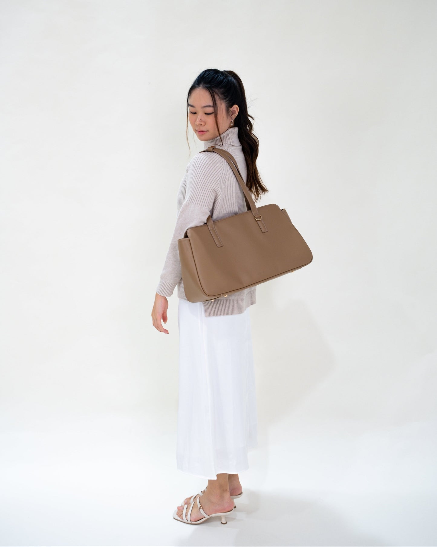 The Kai Tote (Latte)